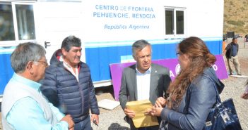 EDILES JUSTICIALISTAS ENTREGARON NOTA AL SR GOBERNADOR